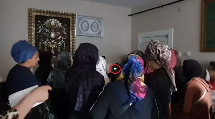 Diyarbakır’da skandal görüntüler!  Randevu sistemi ile çalışan muskacıda, muska 500, dua 250 TL