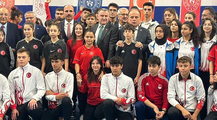 ASKF’DE 100. YIL ÖDÜLLERİ VERİLDİ