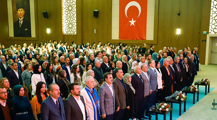 KTO Karatay Üniversitesinin 2023 mezunları için tören düzenlendi