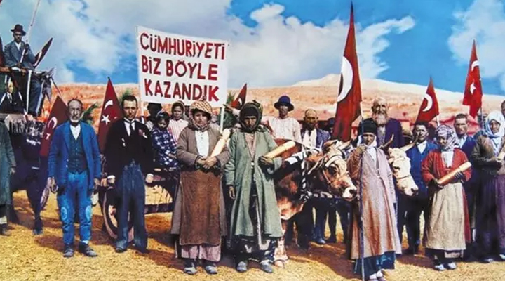 İşte tarihe damga vuran ‘Cumhuriyeti biz böyle kazandık’ fotoğrafının hikayesi!