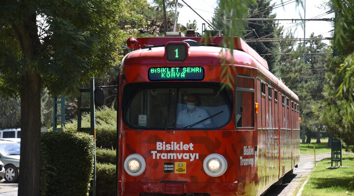 Konya Büyükşehir, Barselona’da ‘Bisiklet Tramvayı’yla ödüle layık görüldü