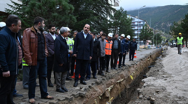 Başkan Altay: Yaptığımız yatırımlarla Akşehir’in alt yapısını yeniliyoruz