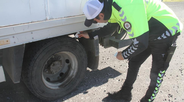 Beyşehir’de zorunlu kış lastiği denetimleri
