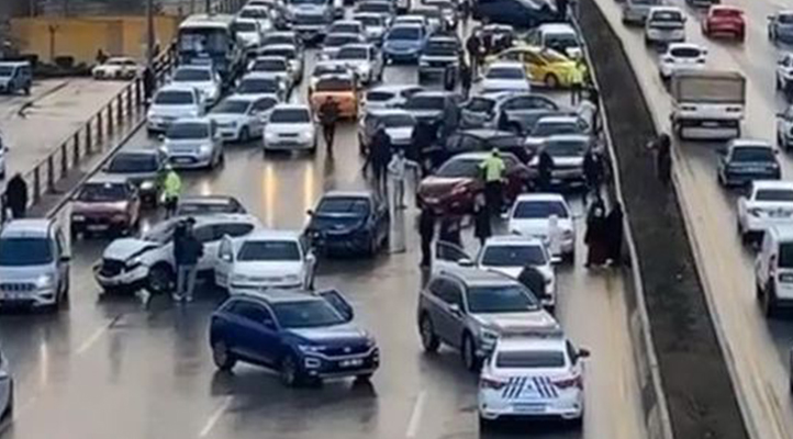 Son dakika! Ankara’da 26 araç birbirine girdi!