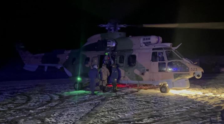Hasan Dağı’nda düşerek yaralanan dağcı helikopterle kurtarıldı