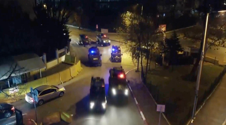 Konya’nın da olduğu 78 ilde ruhsatsız silah taşıyanlara ve silah kaçakçılarına operasyon: 2 bin 36 gözaltı