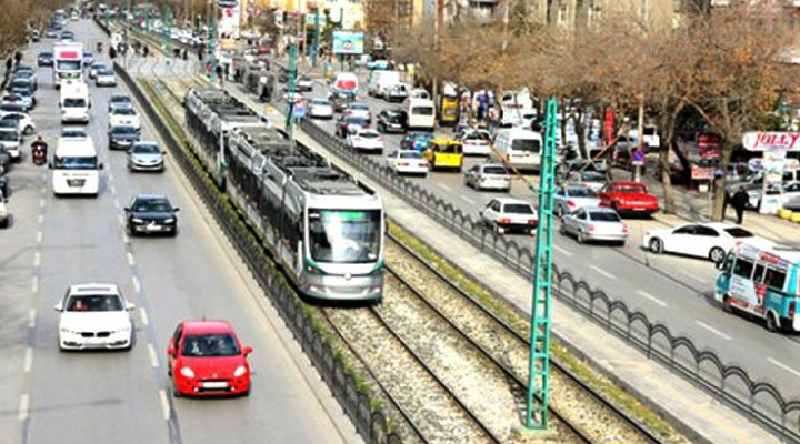 Konya’da trafiğe kayıtlı araç sayısı 858 bin 597’ye ulaştı
