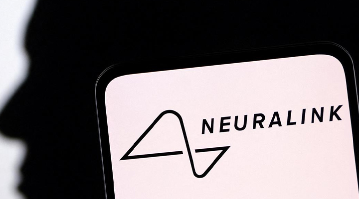 Elon Musk, Neuralink’in beyin çipinin ilk kez bir insana yerleştirildiğini duyurdu