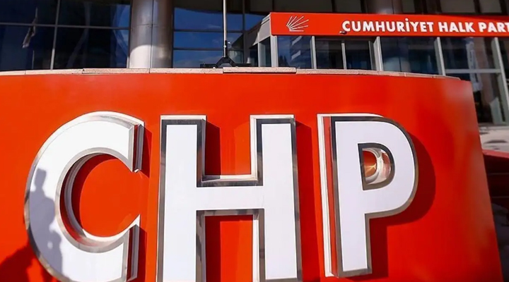 Manisa Saruhanlı’da seçime giremeyen CHP, adayını Saadet Partisi çatısı altında gösterdi