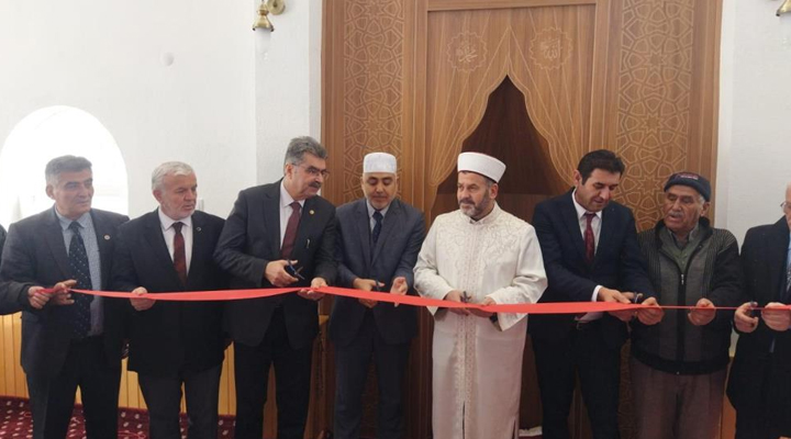 Hüyük’te Sırçalı Camisi dualarla ibadete açıldı