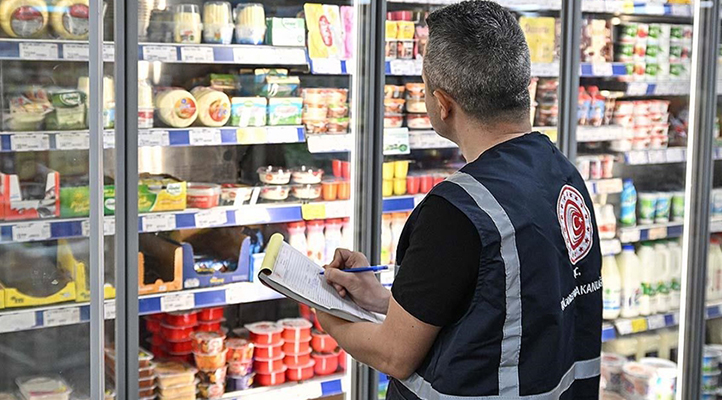 Ticaret Bakanlığı ramazan ayı öncesinde Konya’nın da olduğu 10 ilde market denetimi yaptı