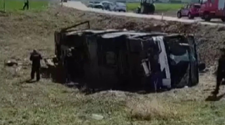Başkent’te EGO otobüsü devrildi: 24 yaralı