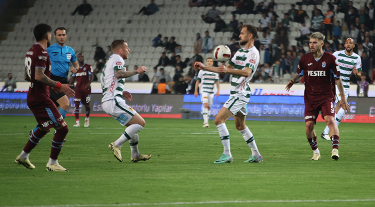 Konyaspor hakem kurbanı