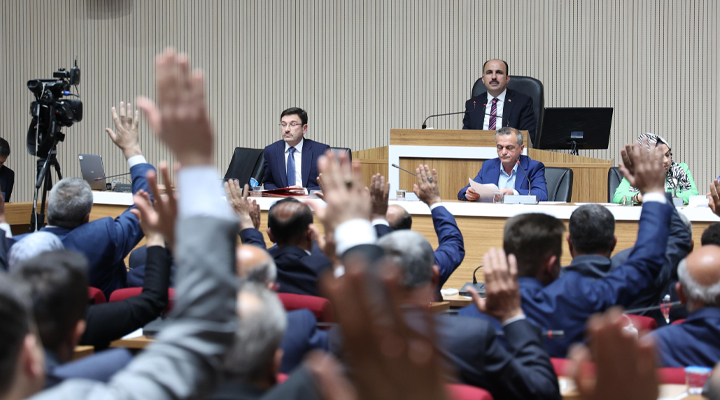 Konya Büyükşehir Meclisi’nin yeni dönem ilk toplantısı Başkan Altay başkanlığında yapıldı