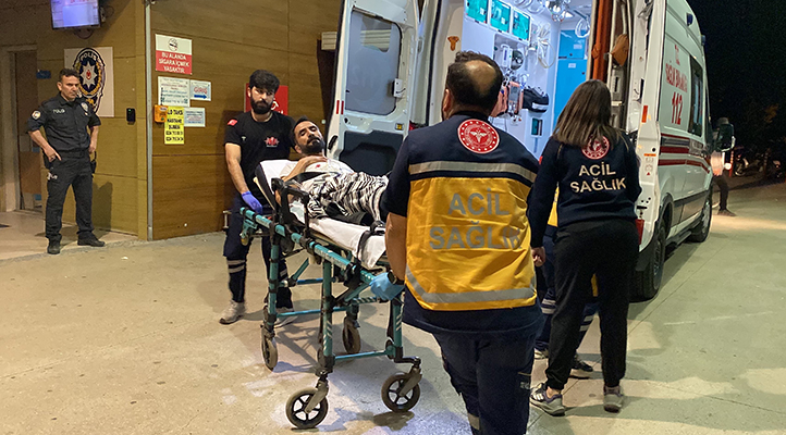Bursa’da 16 yaşındaki genç, annesine bağıran babasını bıçakladı