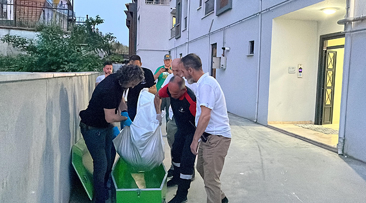 Düzce’de bir kadın aynı apartmanda oturduğu eski ev arkadaşı kadını tabancayla öldürdü