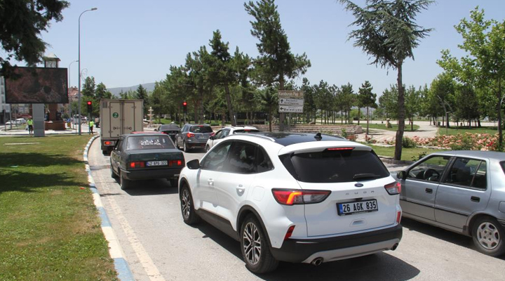Yeni Konya-Antalya Kara yolunda bayram trafiği yoğunluğu