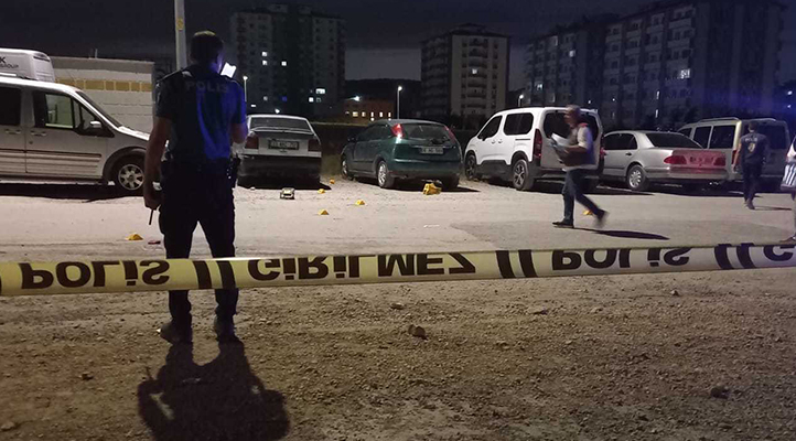 Malatya’da husumetli akrabalar arasında düğünde silahlı kavga; baba öldü, oğlu yaralı