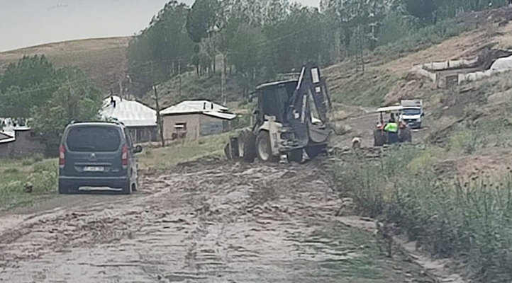 Van’ın 3 ilçesinde sağanak sele neden oldu