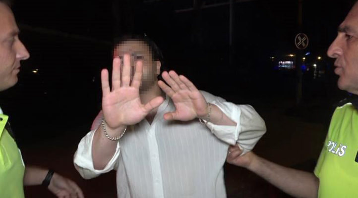 Polisin ‘Dur’ ihtarına uymayan sürücü, yakalanınca özür diledi