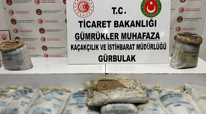 Gürbulak Gümrük Kapısı’nda tırda 240 kilo eroin ele geçirildi