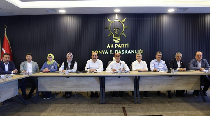 AK Parti Konya’da yaz dönemi çalışmaları değerlendirildi