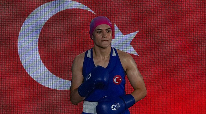 Milli boksör Esra Yıldız Kahraman, Olimpiyat Oyunları’nda bronz madalya kazandı