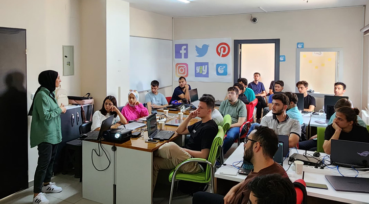 Atiker Yazılım, çeşitli üniversitelerden 50 öğrenciye staj imkanı sağladı