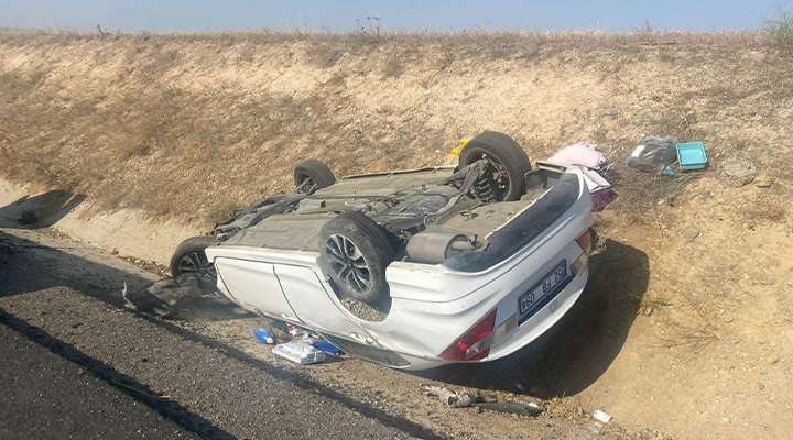 Konya’da otomobil şarampole devrildi: 3 yaralı