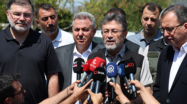 Bakan Yumaklı: İzmir Yamanlar’daki yangın kontrol altında