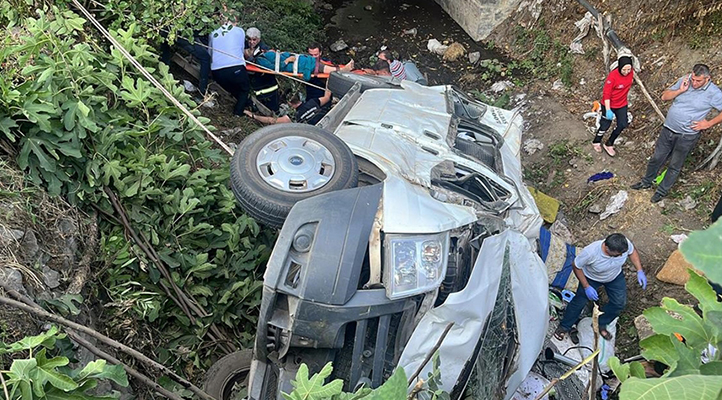 Tokat’ta fındık işçilerini taşıyan minibüs devrildi, 1 kişi öldü, 25 kişi yaralandı