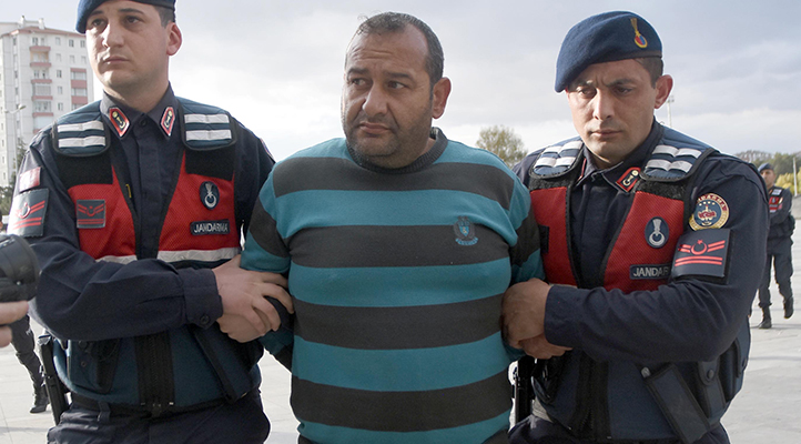 Keserli komşu cinayeti davası sanığına verilen ceza bozuldu