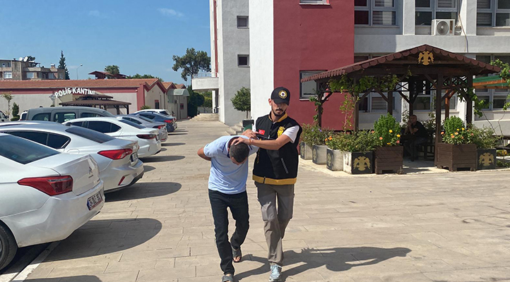 Küfür tartışmasında arkadaşını bıçaklayarak öldürdü