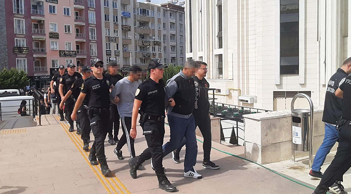 Balıkesir merkezli 3 ilde uyuşturucu operasyonu: 51 gözaltı
