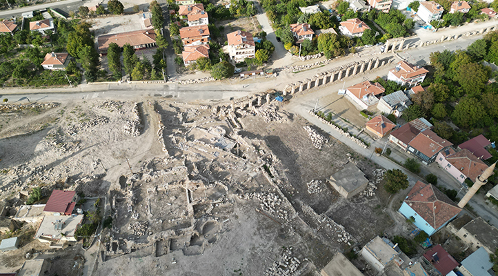 Tyana Antik Kenti’nden elde edilen eserler döneme ışık tutuyor