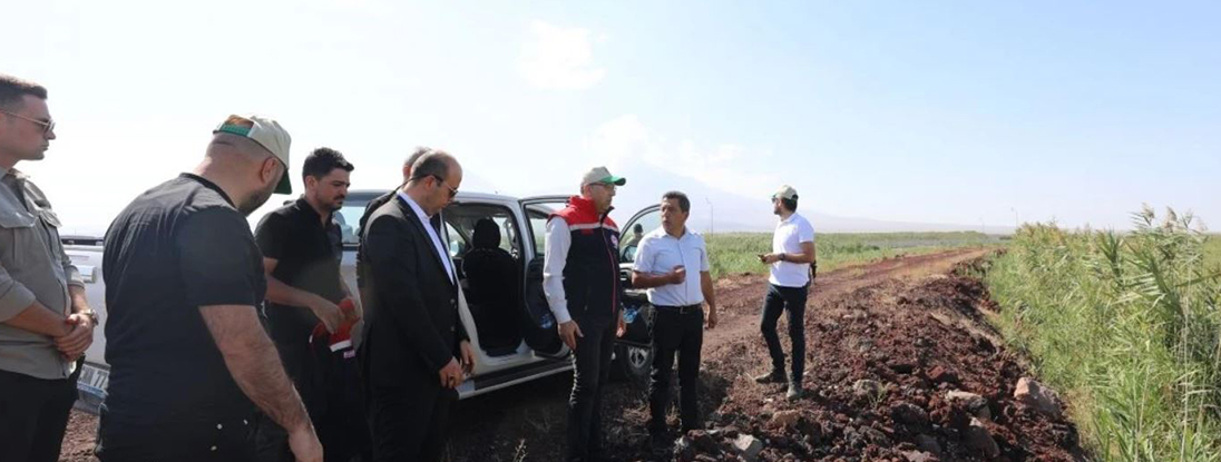 Tarım ve Orman Bakan Yardımcısı Gümen, Ahlat’ta tarım ve hayvancılık tesislerini gezdi