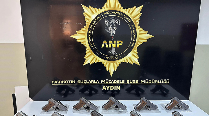 Aydın’da otomobilinde 10 tabancayla yakalanan şüpheli tutuklandı