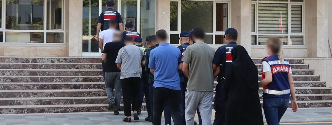 Konya’nın da olduğu 9 ilde DEAŞ operasyonu: 13 gözaltı