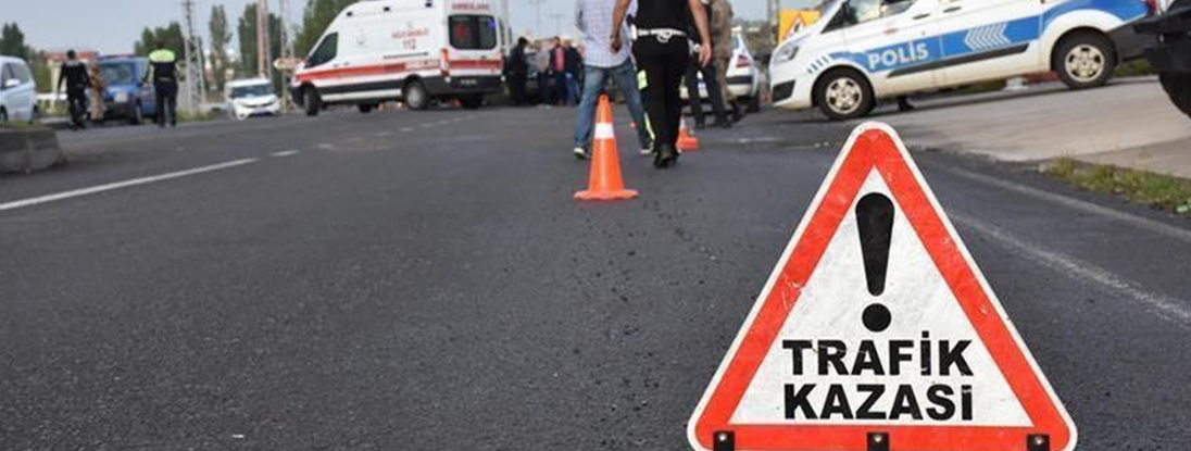 Sivas’ta trafik kazası: 2 ölü 1 yaralı
