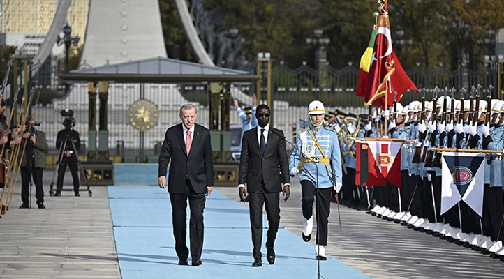 Cumhurbaşkanı Erdoğan, Senegal Cumhurbaşkanı Fay’ı resmi törenle karşıladı