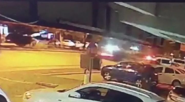 Konya’da sürücünün hayatını kaybettiği kaza güvenlik kamerasına yansıdı