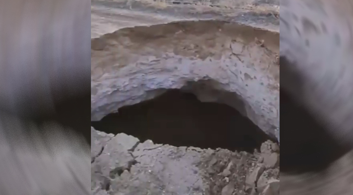 Aksaray’da 7 metre genişliğinde 4 metre derinliğinde obruk oluştu