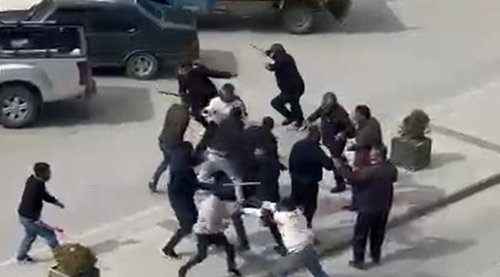 Konya’da bıçaklı, sopalı kavga: 4 yaralı