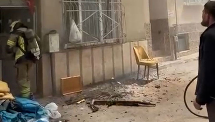 2 katlı bina alevlere teslim oldu