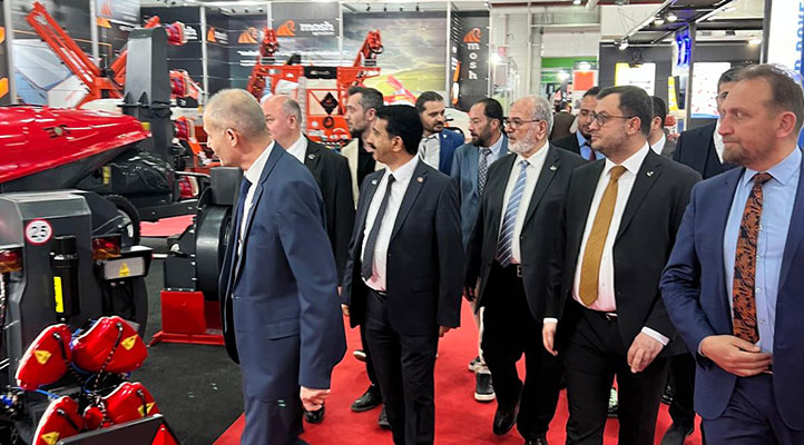 “İthalata son! Türkiye’nin ilk yerli “Kendi Yürür İlaçlama Makinesi” tanıtıldı