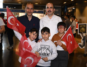 Başkan Altay çocuklarla buluştu
