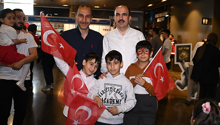 Başkan Altay çocuklarla buluştu