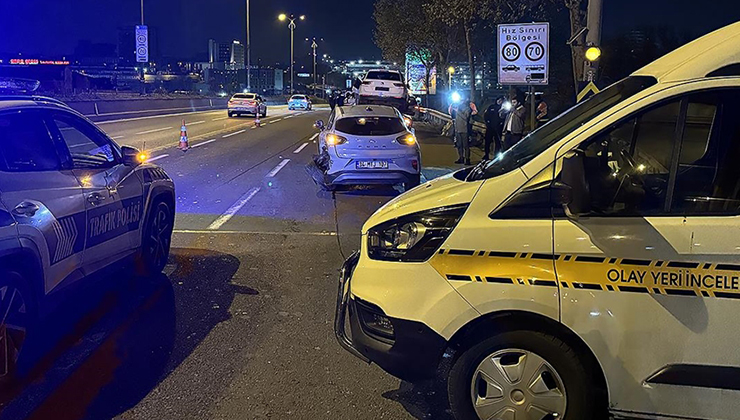 Bayrampaşa’da trafik kazasında 2 kişi öldü, 4 kişi yaralandı