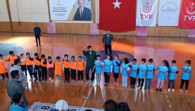 Beyşehir’de geleneksel çocuk oyunları turnuvası heyecanı
