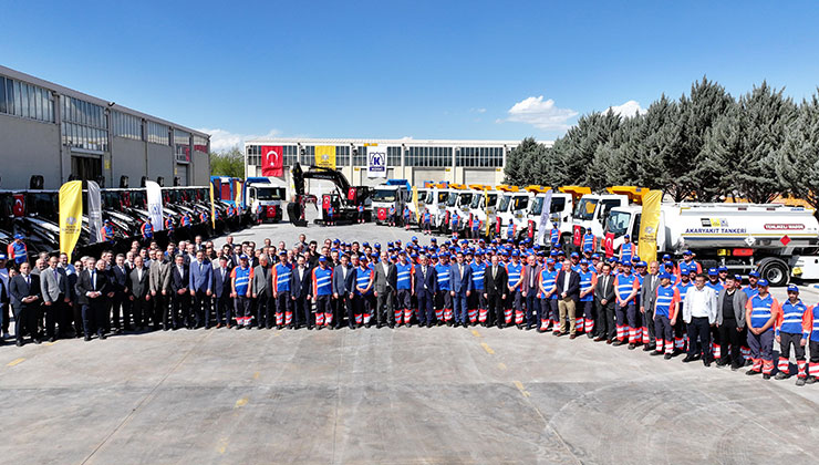 Büyükşehir Belediyesi KOSKİ Genel Müdürlüğü, 24 yeni iş makinası ile daha da güçlendi
